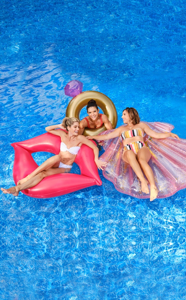 Category Slider - Beach And Pool Floaties